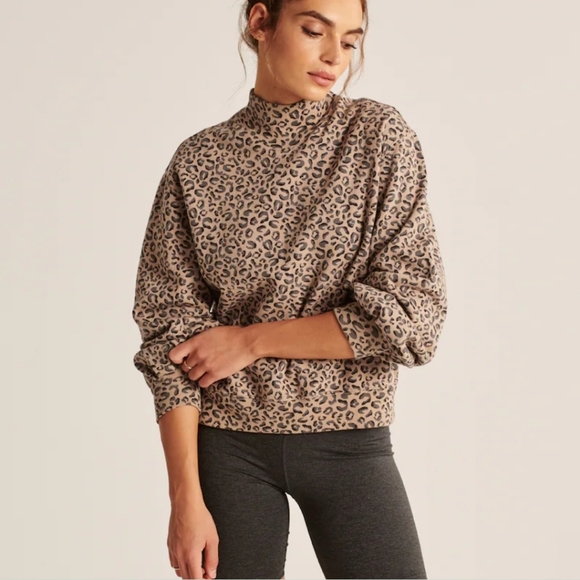 ABERCROMBIE & FITCH Soft A & F Dark Brown leopard Mockneck sweater Medium A&F - Picture 9 of 10